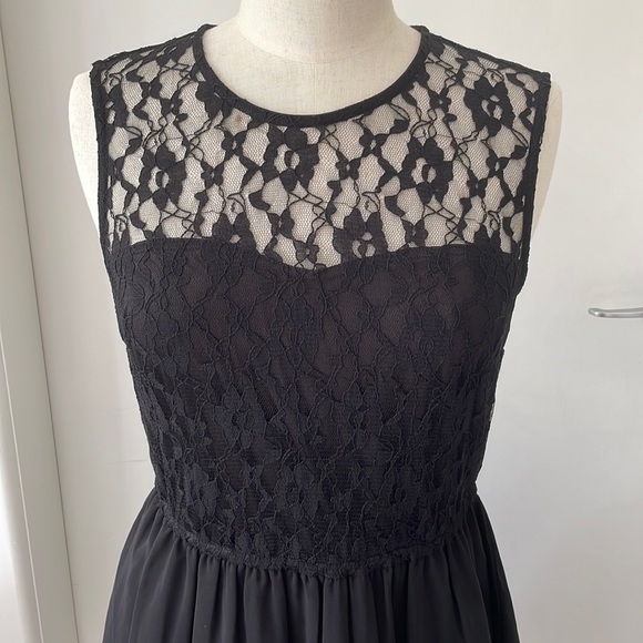 H&M LBD Black Evening Party Dress with floral lace like bodice - EUR 40 - Picture 6 of 13
